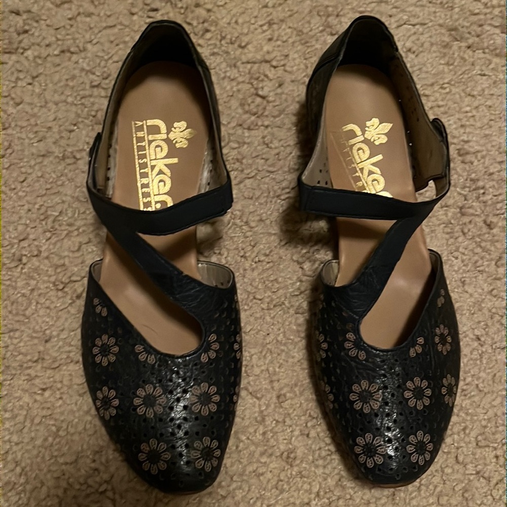 New never worn Rieker antistress heels